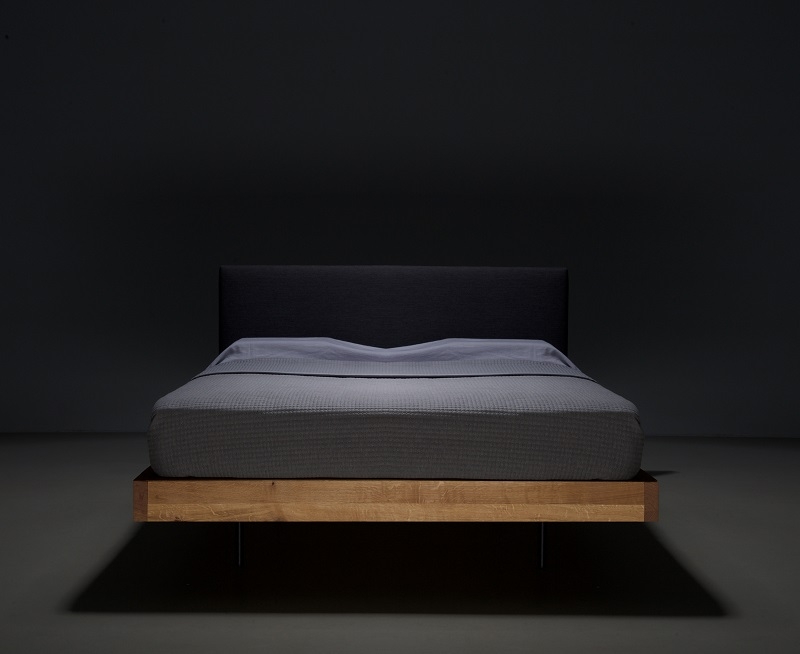 orig. SMOOTH Modernes Bett aus Erle